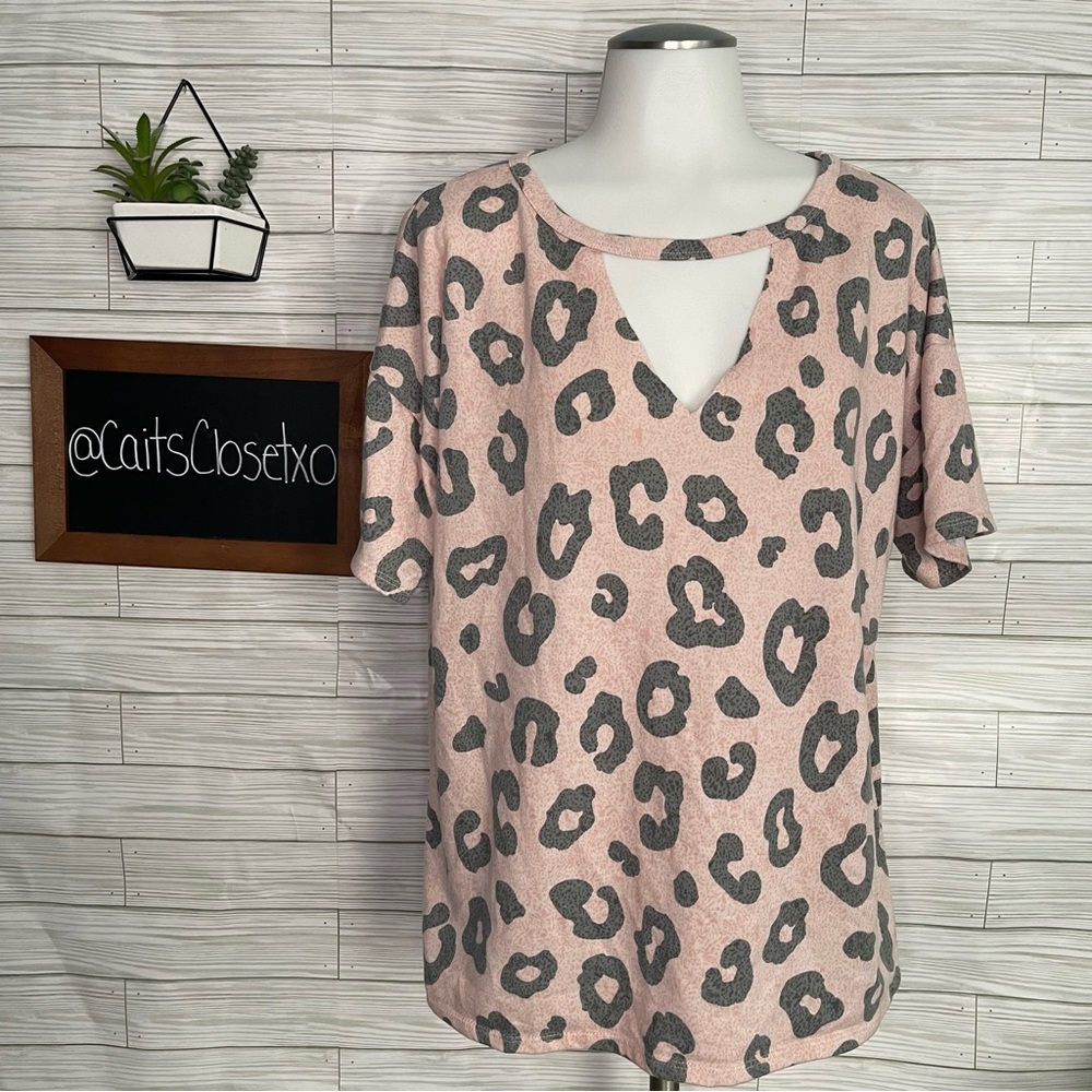 🫶 BiBi Leopard Cutout Top